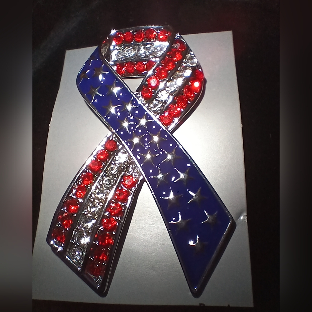 PATRIOTIC AMERICAN FLAG RIBBON BROOCH